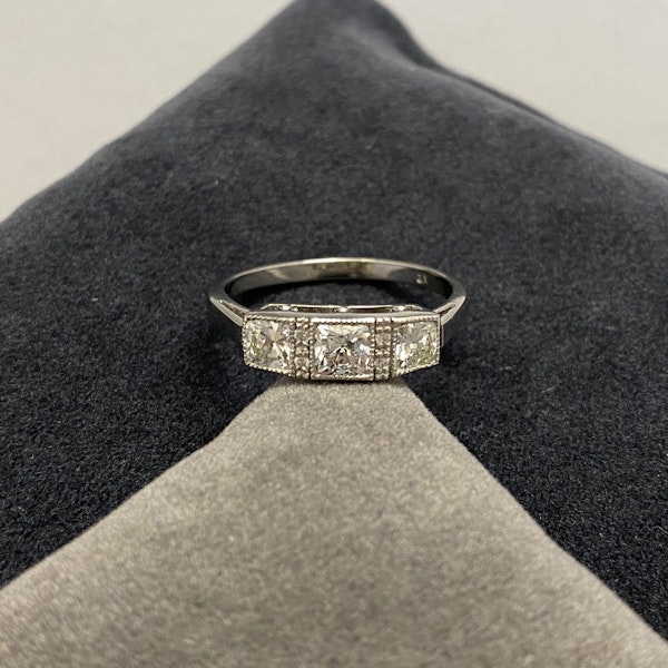 3 Stone Diamond Ring in Platinum date circa 1960, SHAPIRO & Co since1979 - image 1