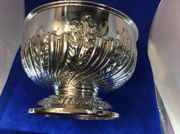 A beautiful silver rose bowl - image 4