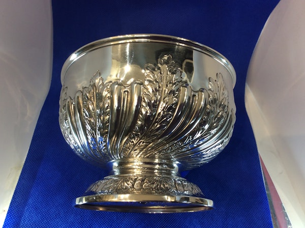 A beautiful silver rose bowl - image 3
