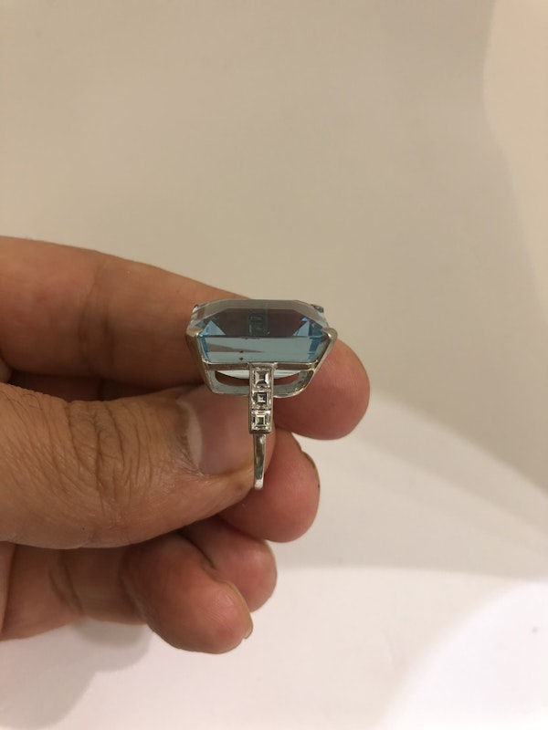 Deco aquamarine diamond platinum ring - image 2