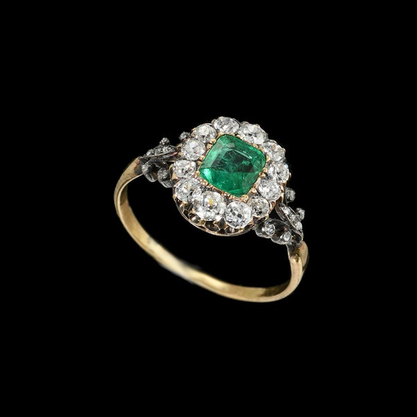 MM7073r Fine Antique gold/silver Emerald diamond cluster ring 1870c - image 1