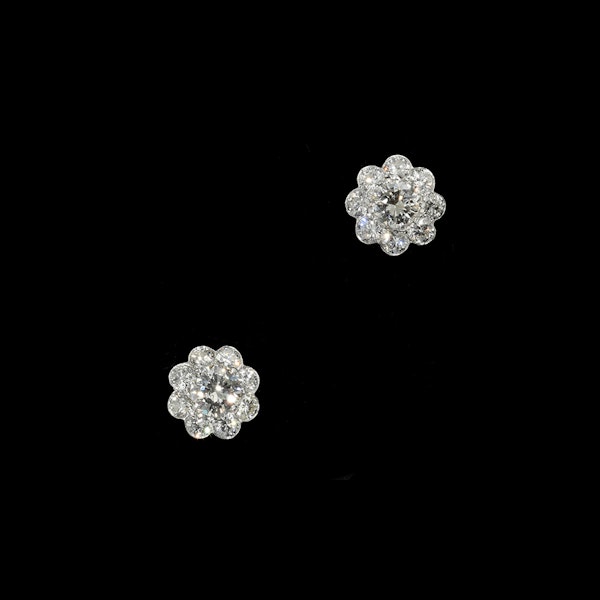 MM7127e Fine platinum diamond cluster stud earrings 1910/20c - image 1