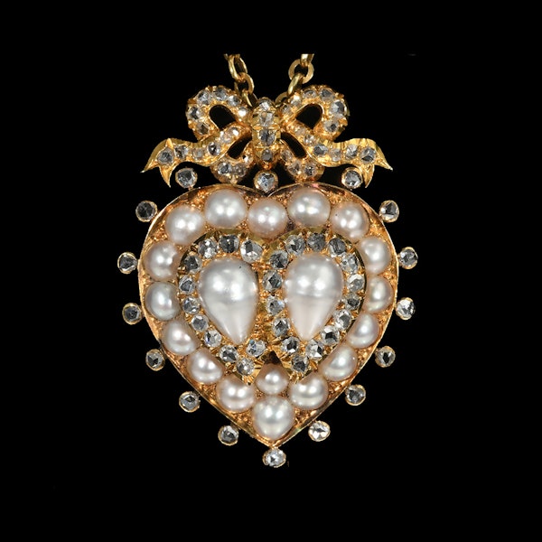 MM7146p Victorian natural pearls gold diamond double heart pendant superb 1870c - image 1