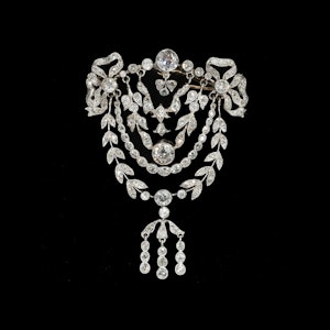 MM7044b Edwardian fine diamond Brooch/pendant 1910c platinum set