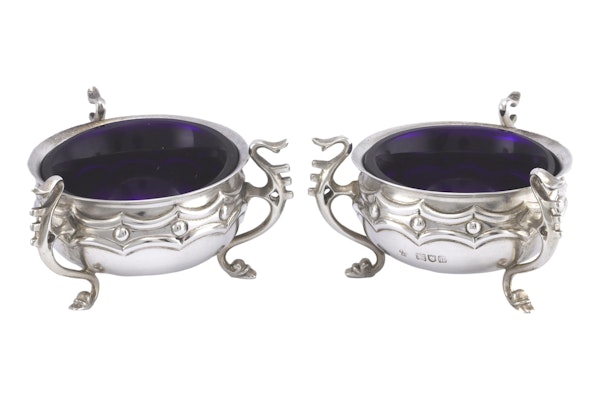 Sterling Silver Cauldron SALT Pots - Wakeley & Wheeler - 1905 - image 1