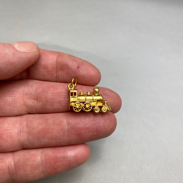 18ct Gold Vermeil Charm Locomotive date circa 1950, Lilly's Attic since 2001 - image 2
