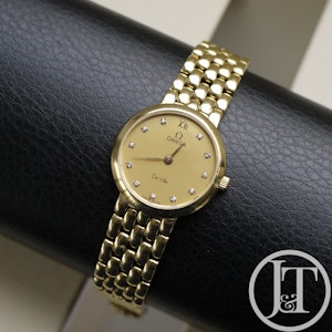 Omega De Ville Prestige Ladies 18ct Gold 7160.15.00