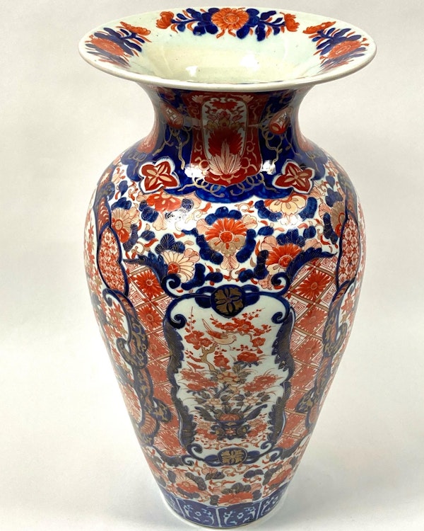 Japanese Imari vase - image 3