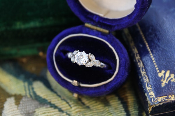 A beautiful 0.45 Carat "F Colour" Diamond Engagement Ring, with Diamond Set Foliate Shoulders, English, Circa 1930 - image 2