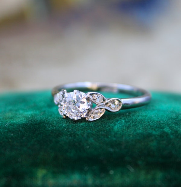 A beautiful 0.45 Carat "F Colour" Diamond Engagement Ring, with Diamond Set Foliate Shoulders, English, Circa 1930 - image 3