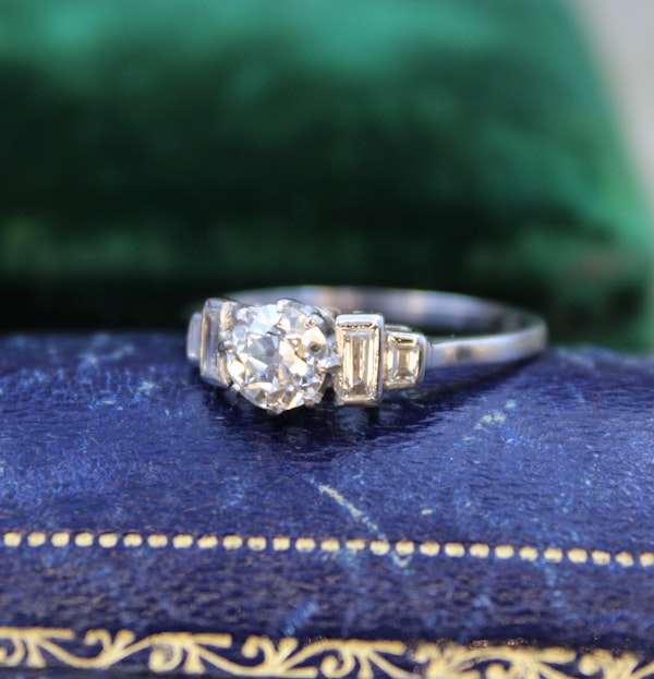 An Art Deco 0.73 Carat Diamond Engagement Ring, with Classic "Stepped" Diamond Shoulders, set in Platinum, English, Circa 1930 - image 2