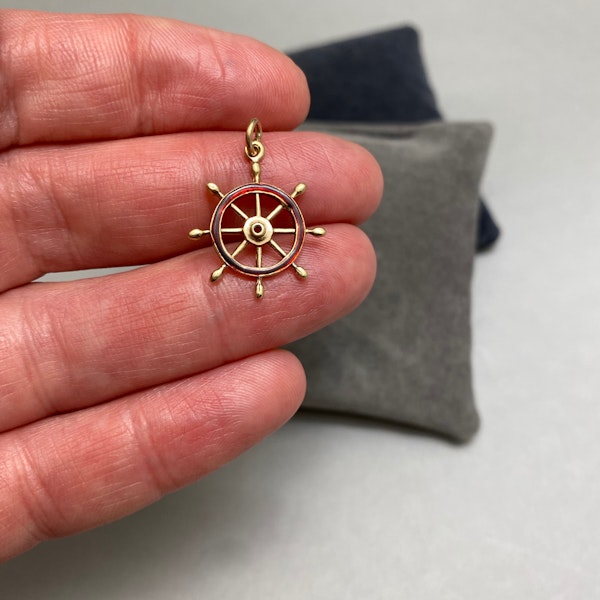 Charm in 9ct Gold enamel Ship Wheel dated Birmingham 1958, Lilly's Attic since 2001 - image 2