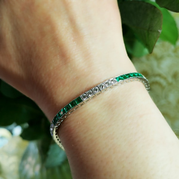 Modern Emerald 4.05ct Diamond 2.53ct and Platinum Line Bracelet - image 4