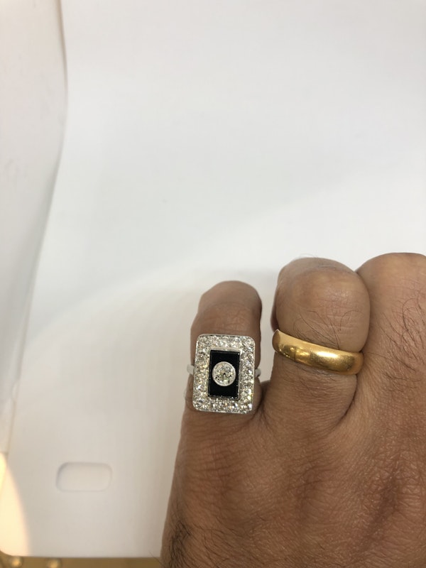 Art Deco onyx diamond platinum ring - image 3
