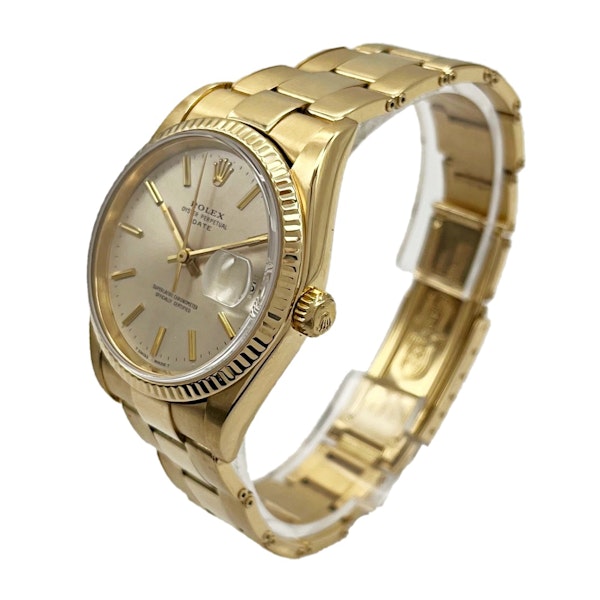 ROLEX OYSTER PERPETUAL DATE 15238 - image 2