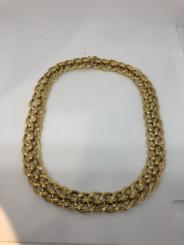 Garrard 1970,s18ct yellow gold necklace - image 3