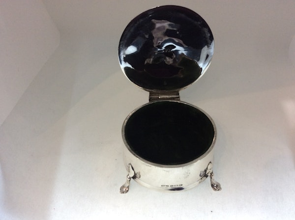 A silver jewellery box on feet - image 3