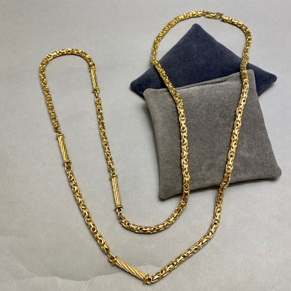Christian Dior Chain in Gold Tone Metal date circa 1980, Lilly's Attic since 2001 - image 1