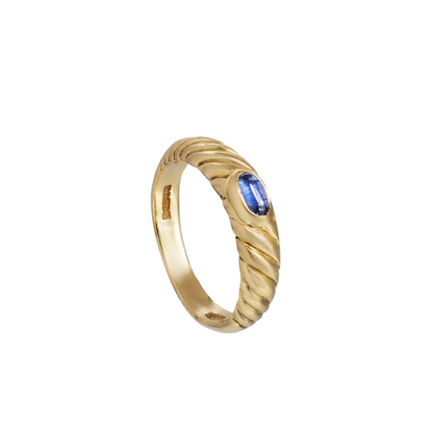A Gold Cabochon Sapphire Ring - image 2