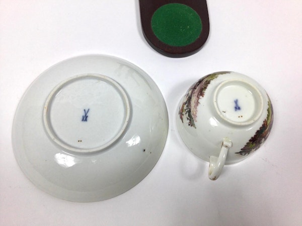 18th century Meissen cup and saucer - image 6