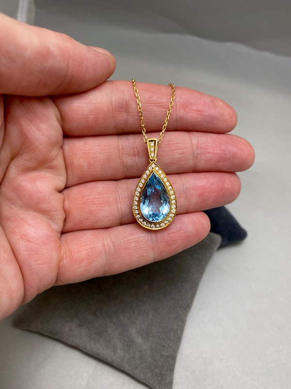 Blue Topaz Diamond Pendant in 18ct Gold by Boodles dated London 1986, SHAPIRO & Co since1979 - image 2