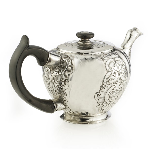 18c. Russian silver tea pot, Moscow 1765 - image 5