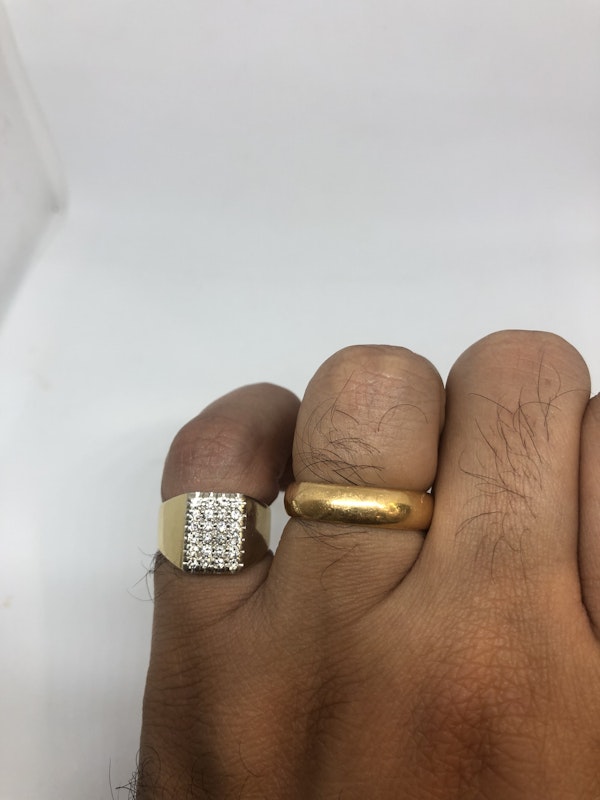 Diamond 18ct gold ring - image 2