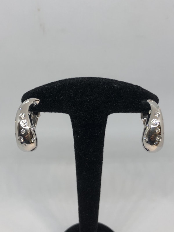 Fred Paris diamond earrings - image 3
