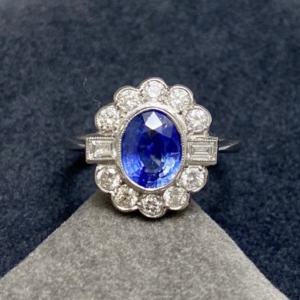 Sapphire Diamond Ring in 18ct White Gold date circa 1960, SHAPIRO & Co since1979 - image 1