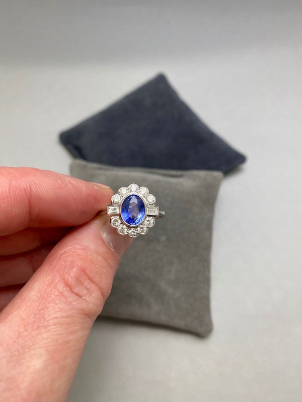 Sapphire Diamond Ring in 18ct White Gold date circa 1960, SHAPIRO & Co since1979 - image 3