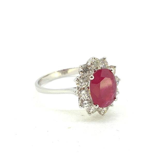Oval Ruby and Diamond ring 18 carat white gold - image 2
