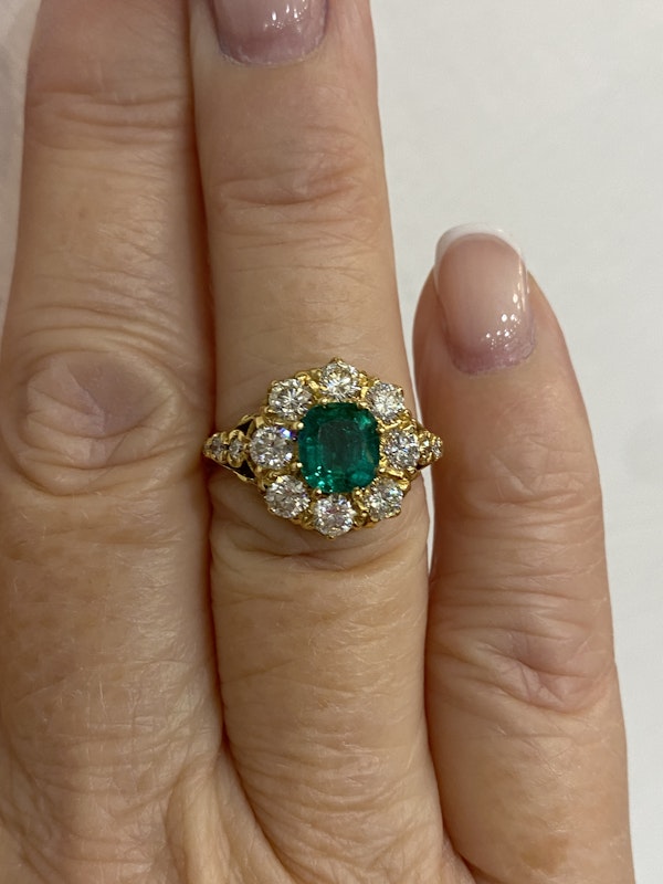 Emerald and Diamond cluster ring - image 5