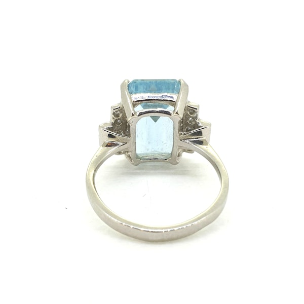 Aquamarine And Diamond Ring Aq6.50Cts - image 3