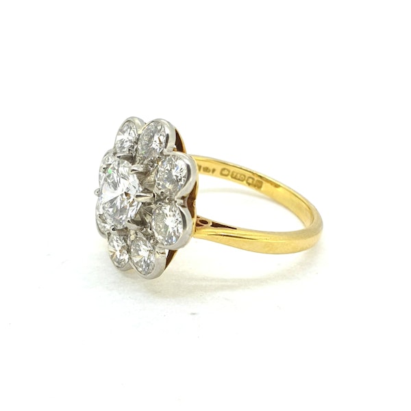 Daisy Diamond cluster ring est.3.0Cts - image 3