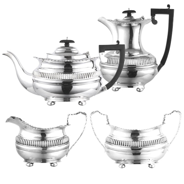 George NATHAN & Ridley HAYES Sterling Silver - 4 Piece Silver Tea Set - 1909 - image 2