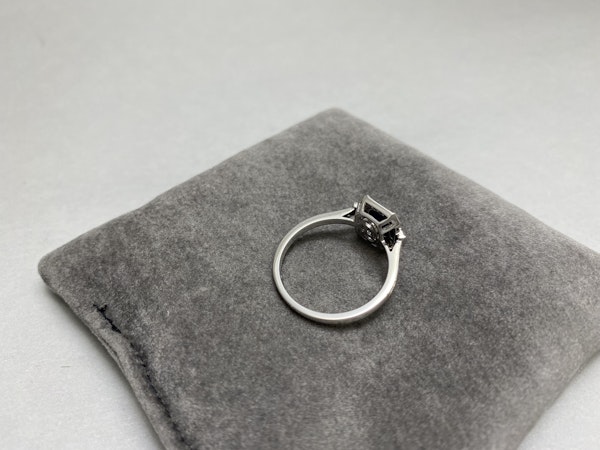 Sapphire Diamond Ring in 18ct White Gold date circa 1980, SHAPIRO & Co since 1979 - image 5