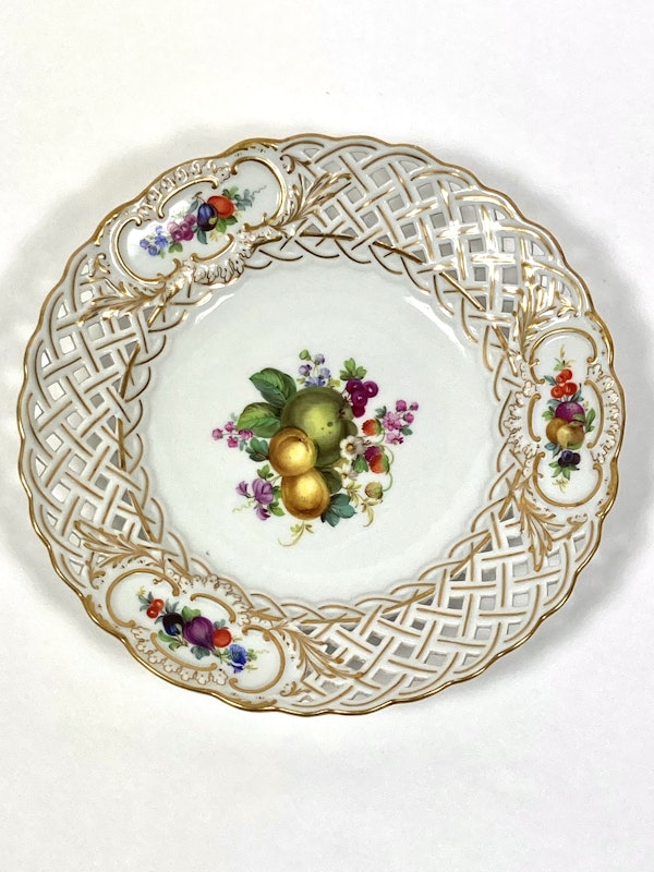 Set of Meissen fruit plates - image 6