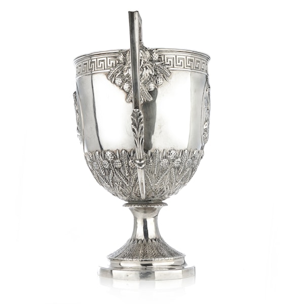 Antique late Victorian sterling silver impressive large trophy cup, London 1874. - image 3