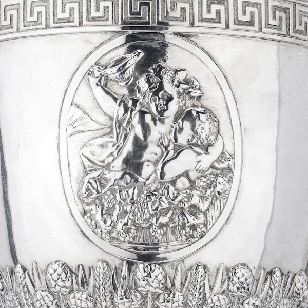 Antique late Victorian sterling silver impressive large trophy cup, London 1874. - image 11