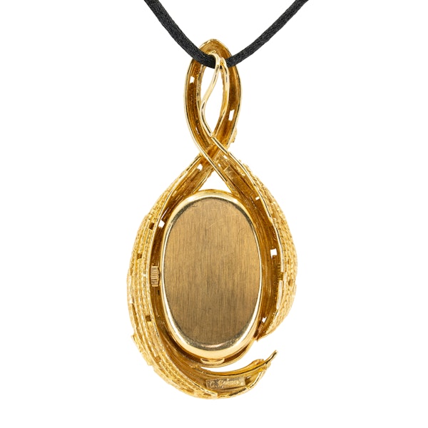 A Pendant Watch by Andrew Grima Offered by The Gilded Lily - image 3