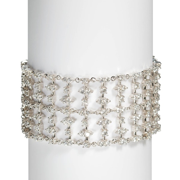 Modern Italian Diamond And White Gold Bracelet, 11.00ct - image 3