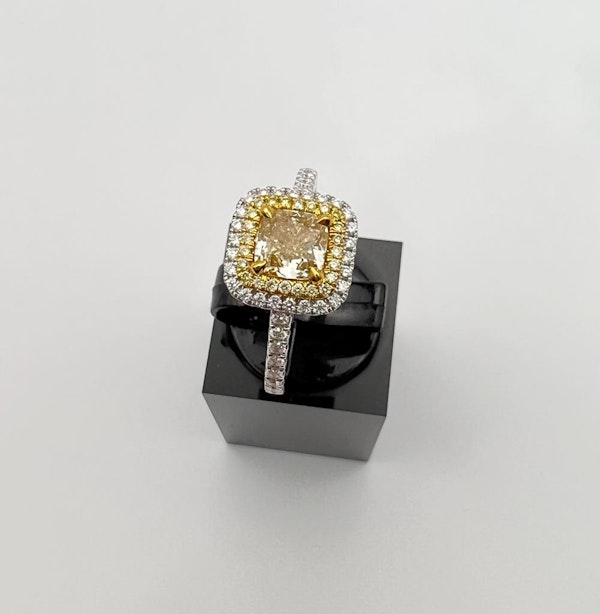 Natural Fancy Yellow Diamond Ring - image 3