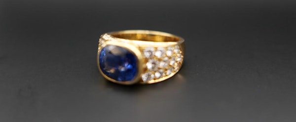 4ct Blue Sapphire&Diamonds Ring - image 5