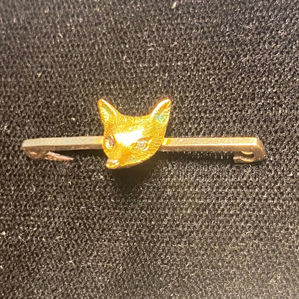 A Diamond Fox Brooch - image 3