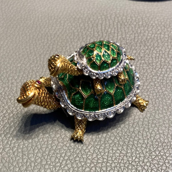 Mappin and Webb tortoise brooch - image 1