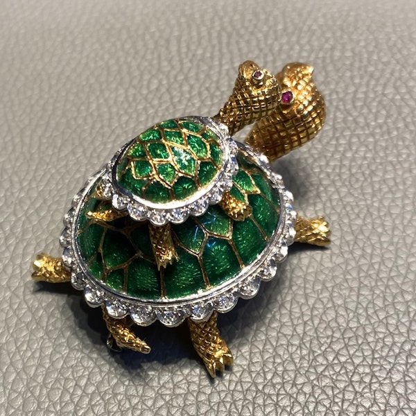 Mappin and Webb tortoise brooch - image 2
