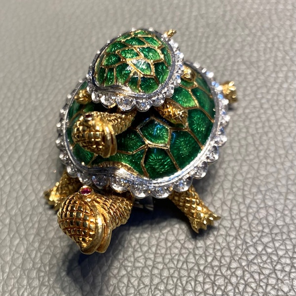 Mappin and Webb tortoise brooch - image 3