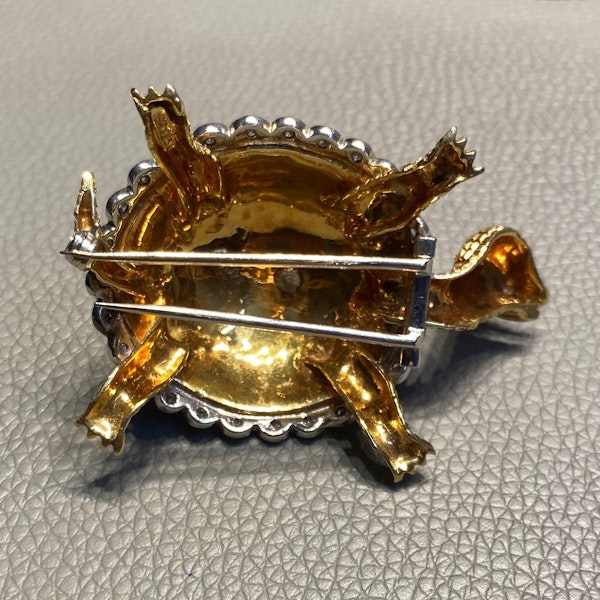 Mappin and Webb tortoise brooch - image 4