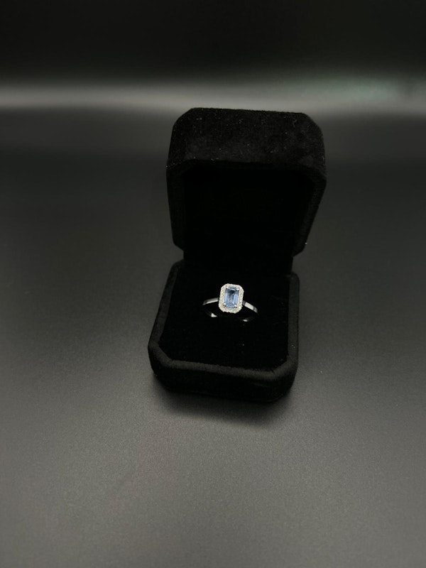 Beautiful Blue Sapphire&Diamond Ring - image 7