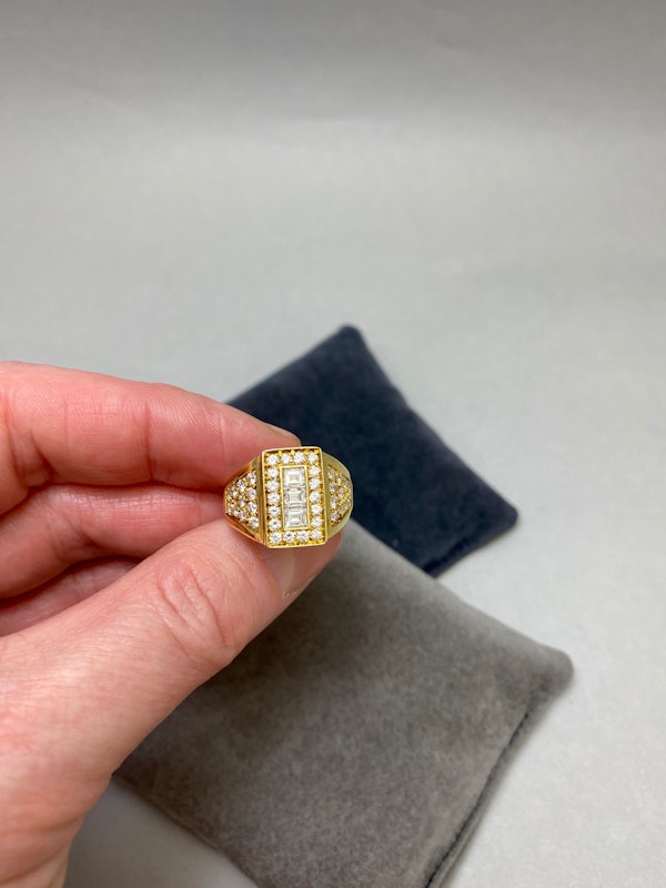 Diamond Ring in 18ct Gold date circa 1960, SHAPIRO & Co since1979 - image 10